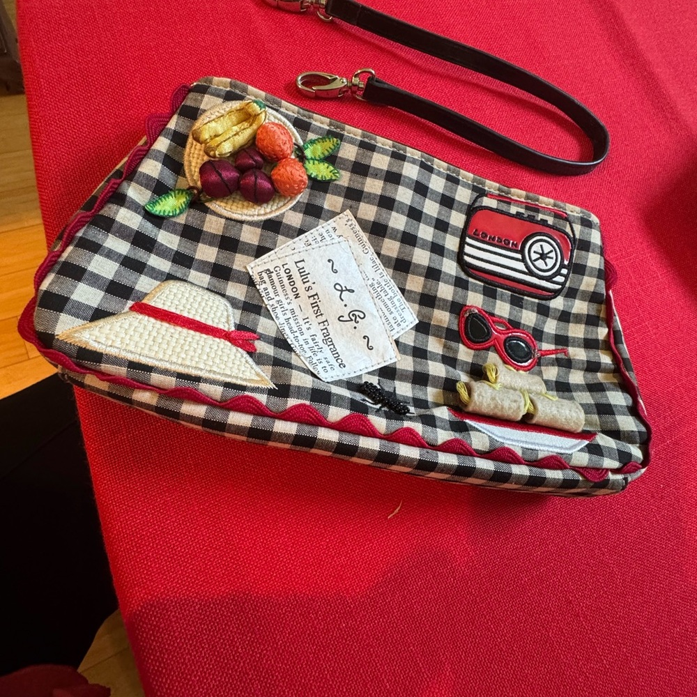 Lulu Guinness purse